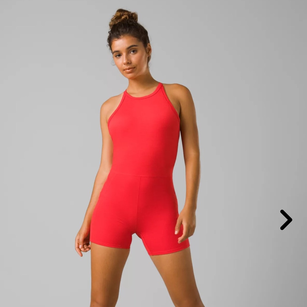 NWT Prana Sz Med Women’s Becksa Shortie Romper Shorts Bra Red Heather Ret $99!